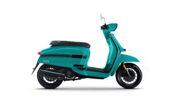 lambretta-v125-blue