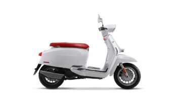 lambretta-v125-white